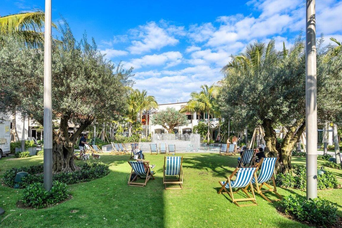 Flamingo Park - Residential Lease