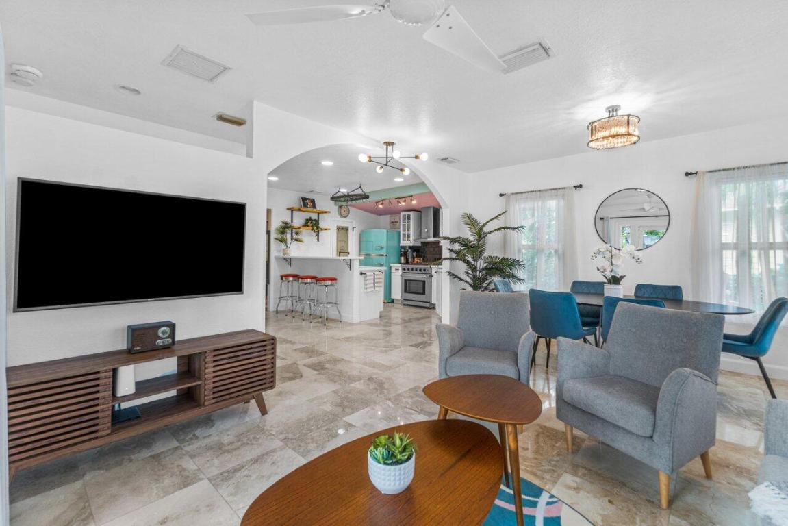 Flamingo Park - Residential Lease