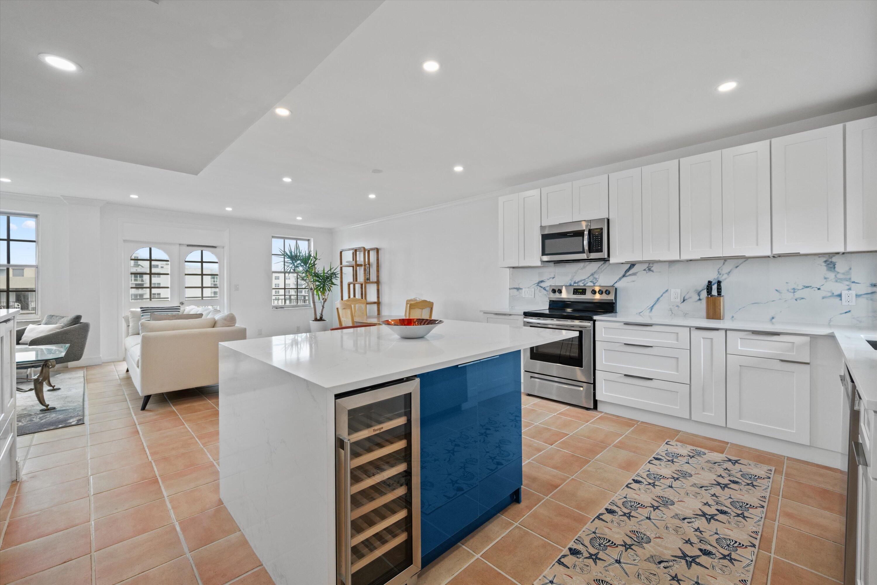 LA BONNE VIE CONDO - Residential Lease