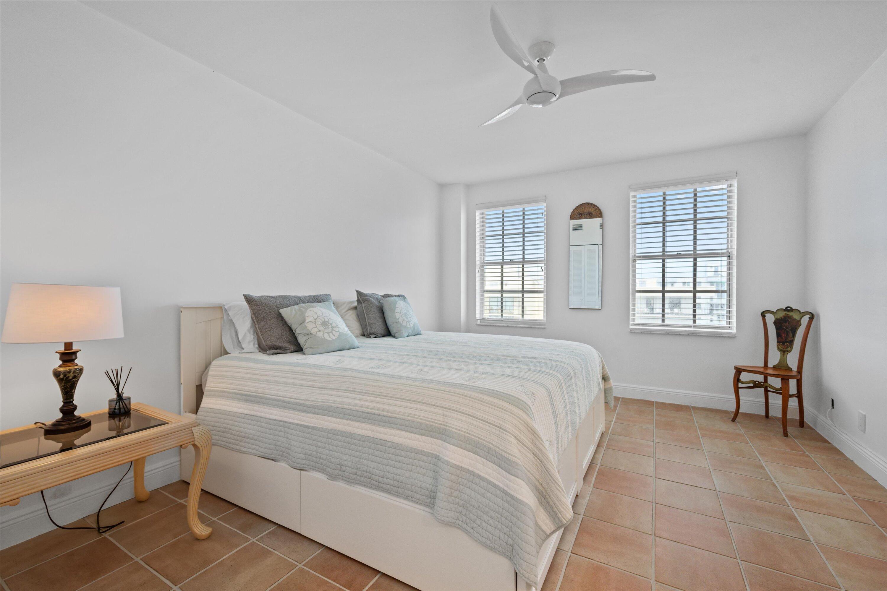 LA BONNE VIE CONDO - Residential Lease