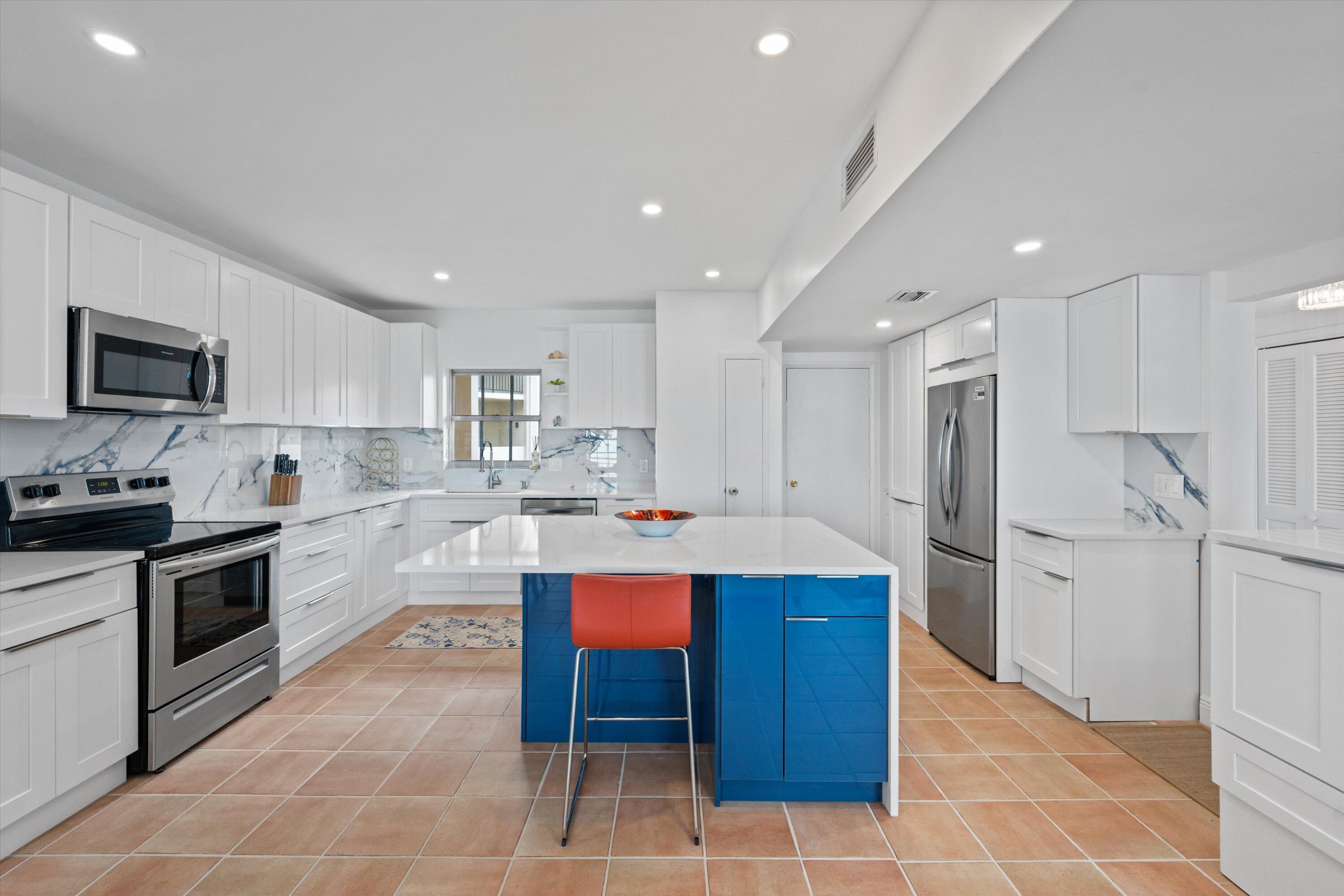 LA BONNE VIE CONDO - Residential Lease