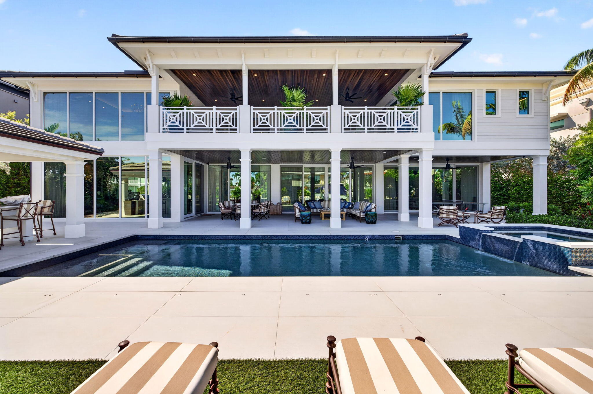 650 ISLE OF PALMS Drive
