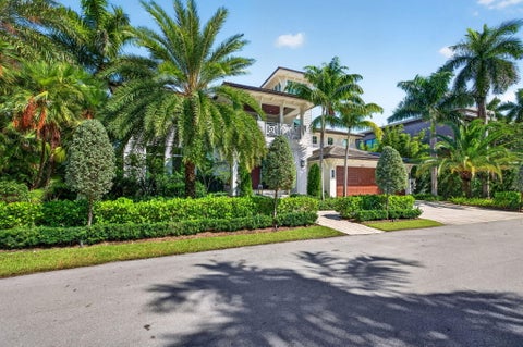 Photo of 650 ISLE OF PALMS Drive, Fort Lauderdale, FL 33301 (MLS # B26088217)