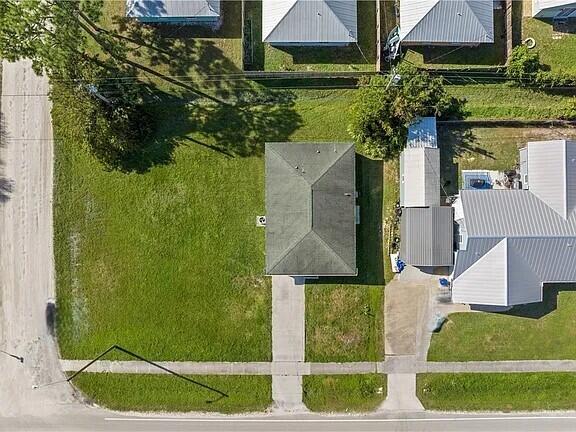 Photo of 1585 20th Avenue SW, Vero Beach, FL 32962 (MLS # B26080434)