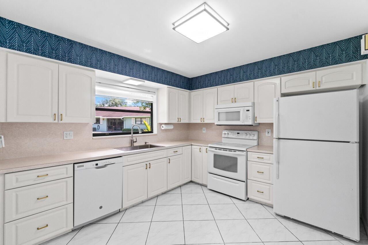 9750 Tabebuia Tree Drive A