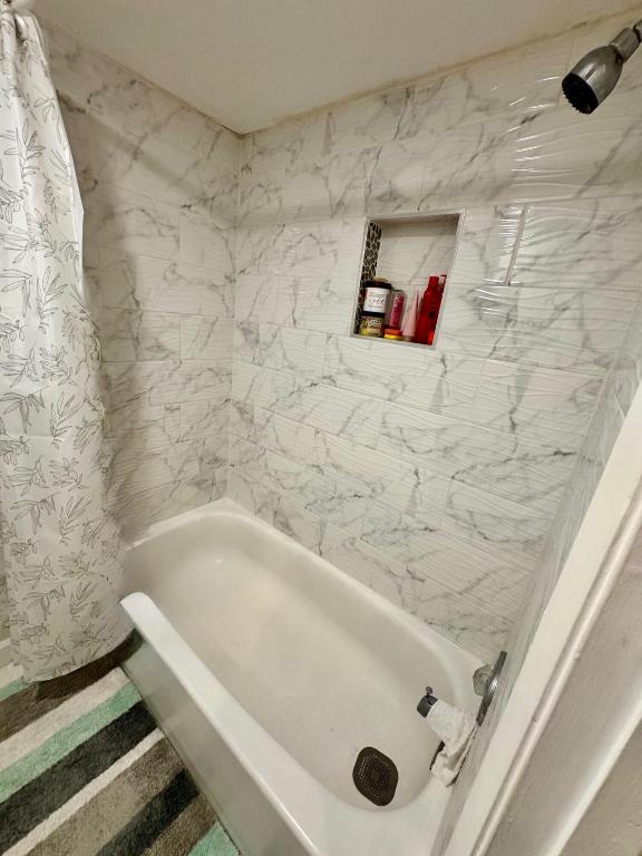 FOREST LAKES - Residential