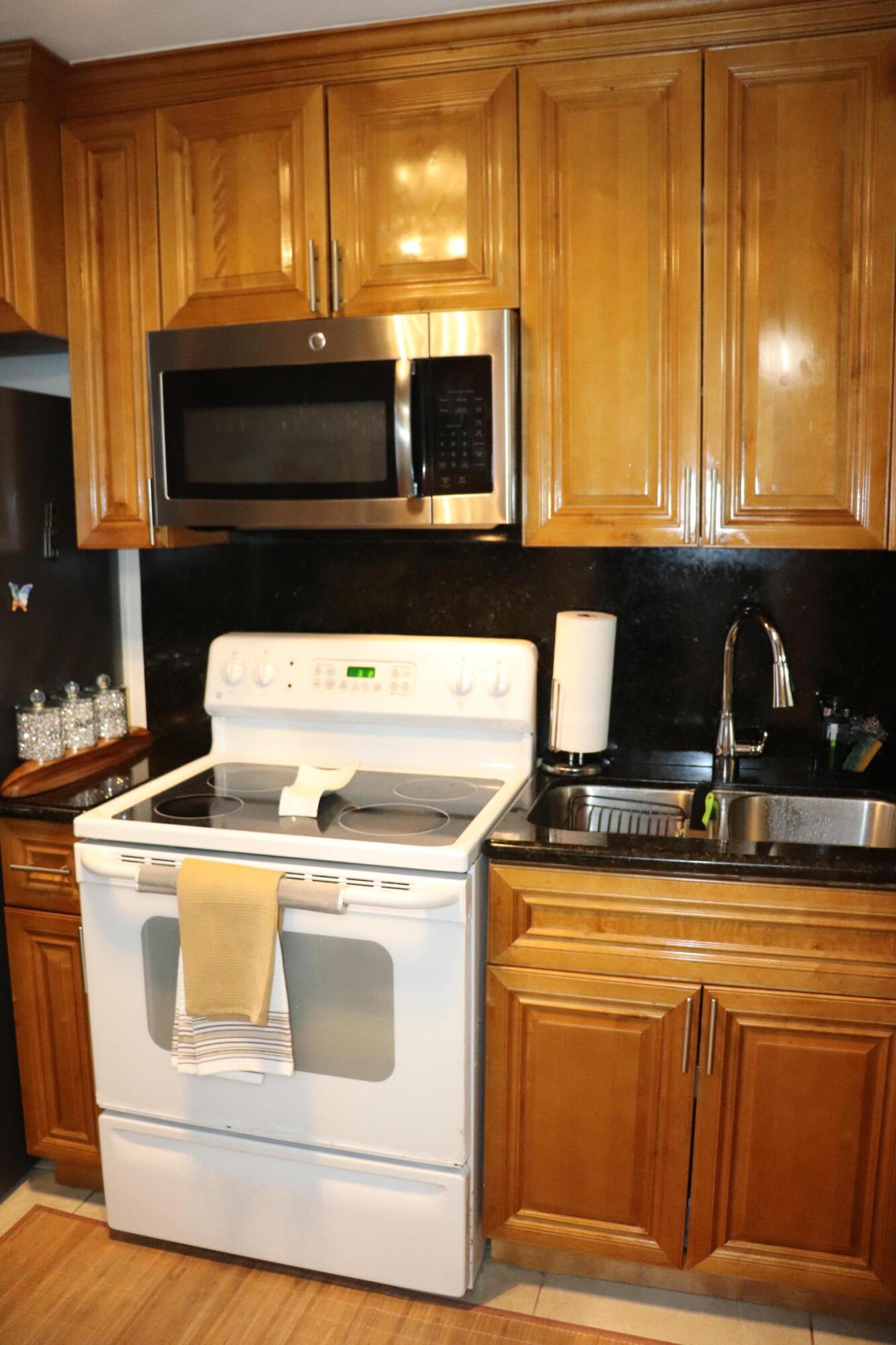 FOUNTAINS OF PALM BEACH CONDO 3 - Residential