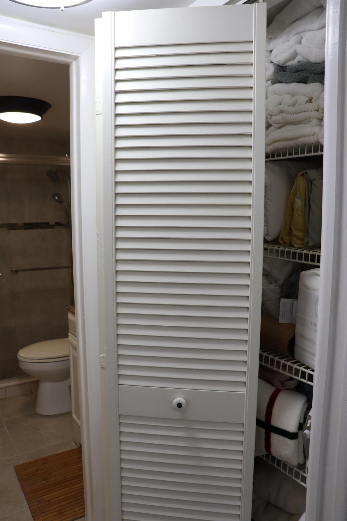 FOUNTAINS OF PALM BEACH CONDO 3 - Residential