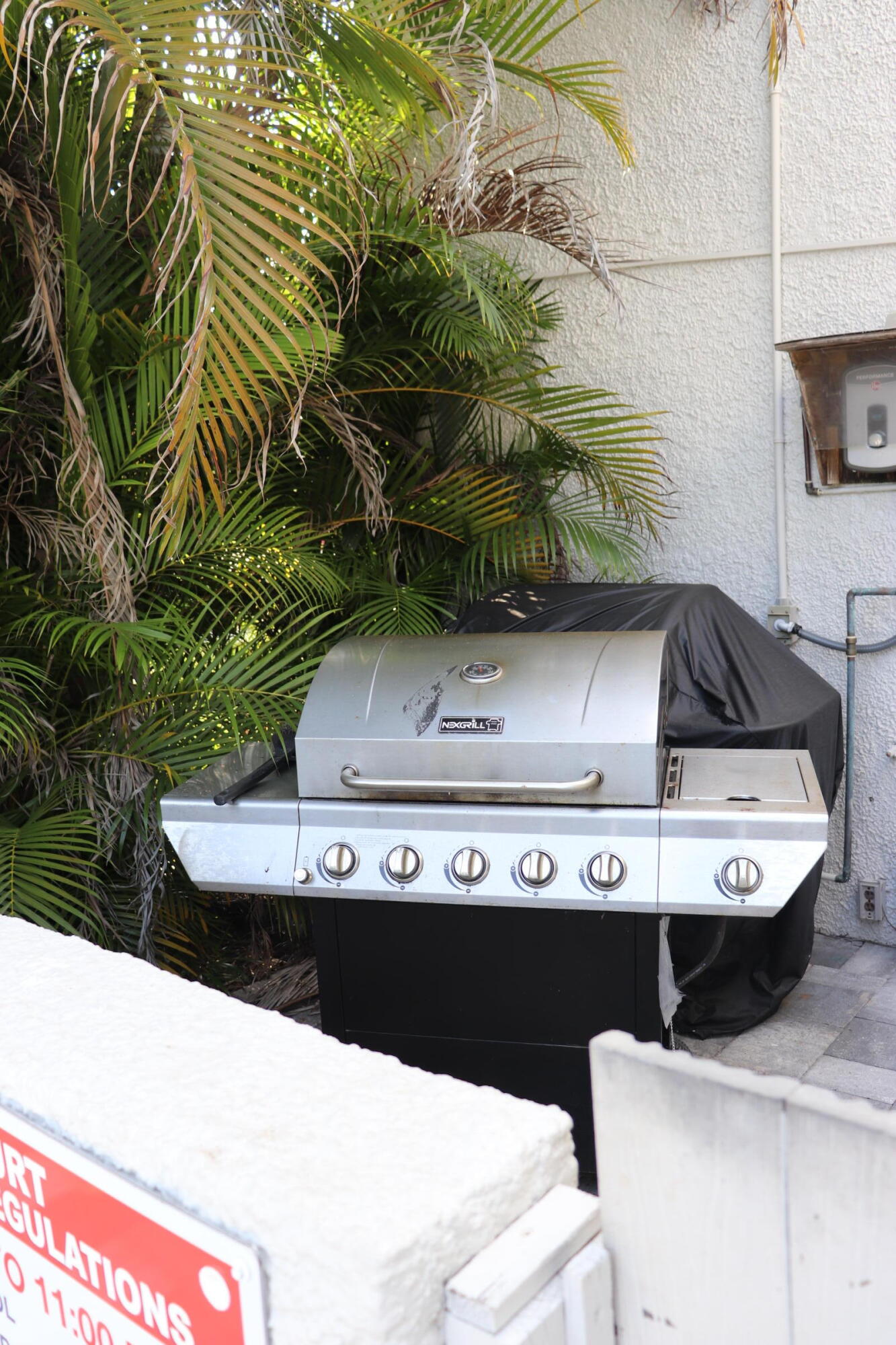 FOUNTAINS OF PALM BEACH CONDO 3 - Residential