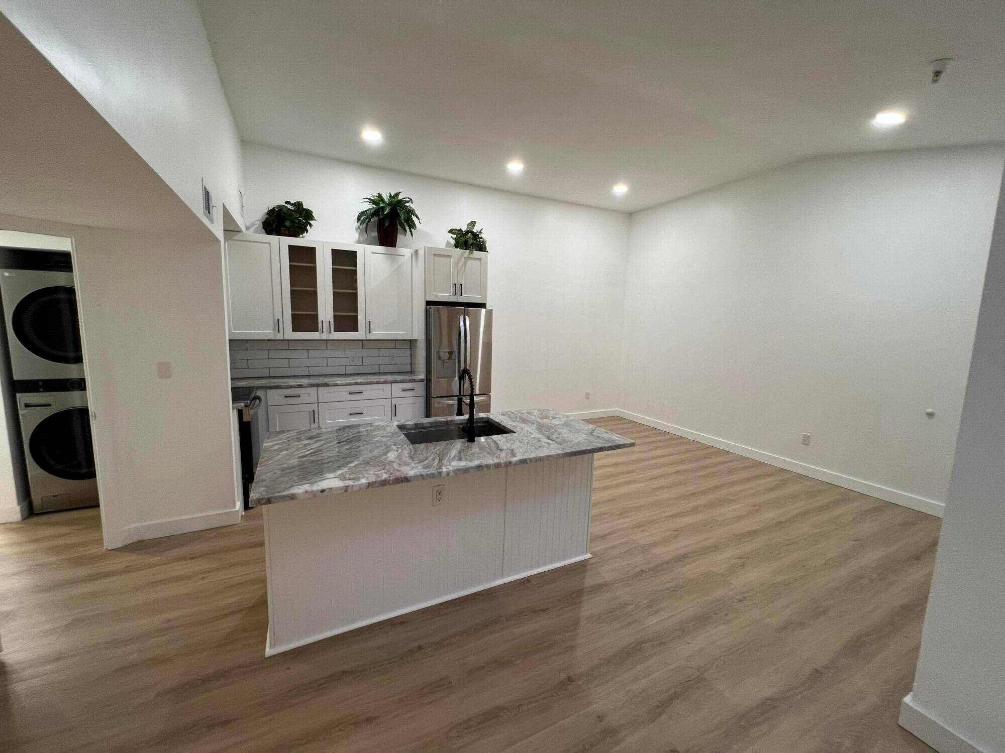 1335 Crystal Way D
