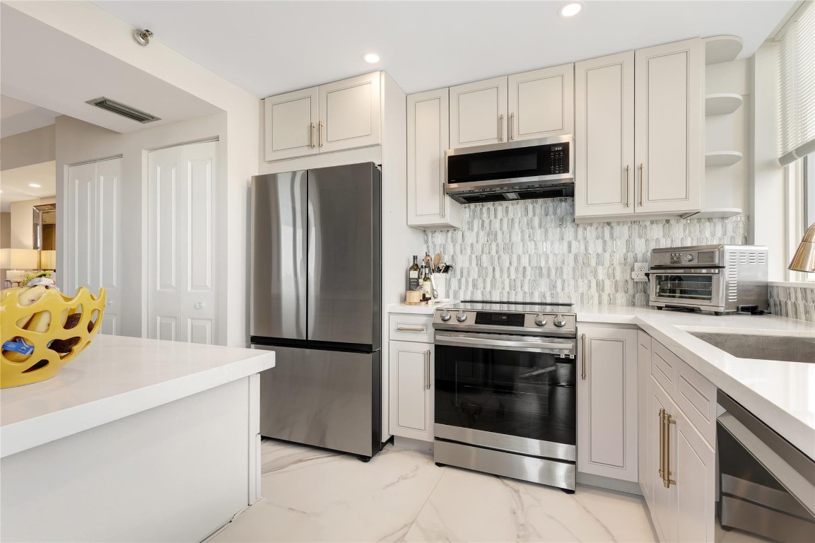 Renaissance III - Residential