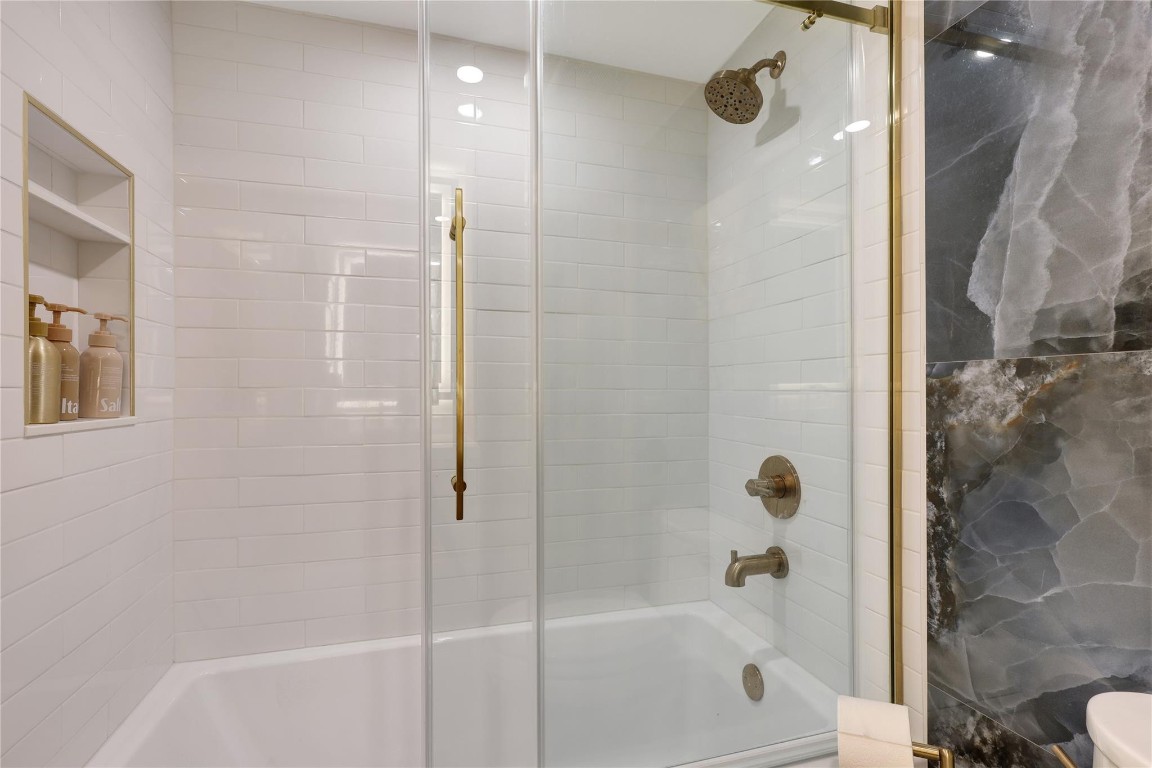 Renaissance III - Residential