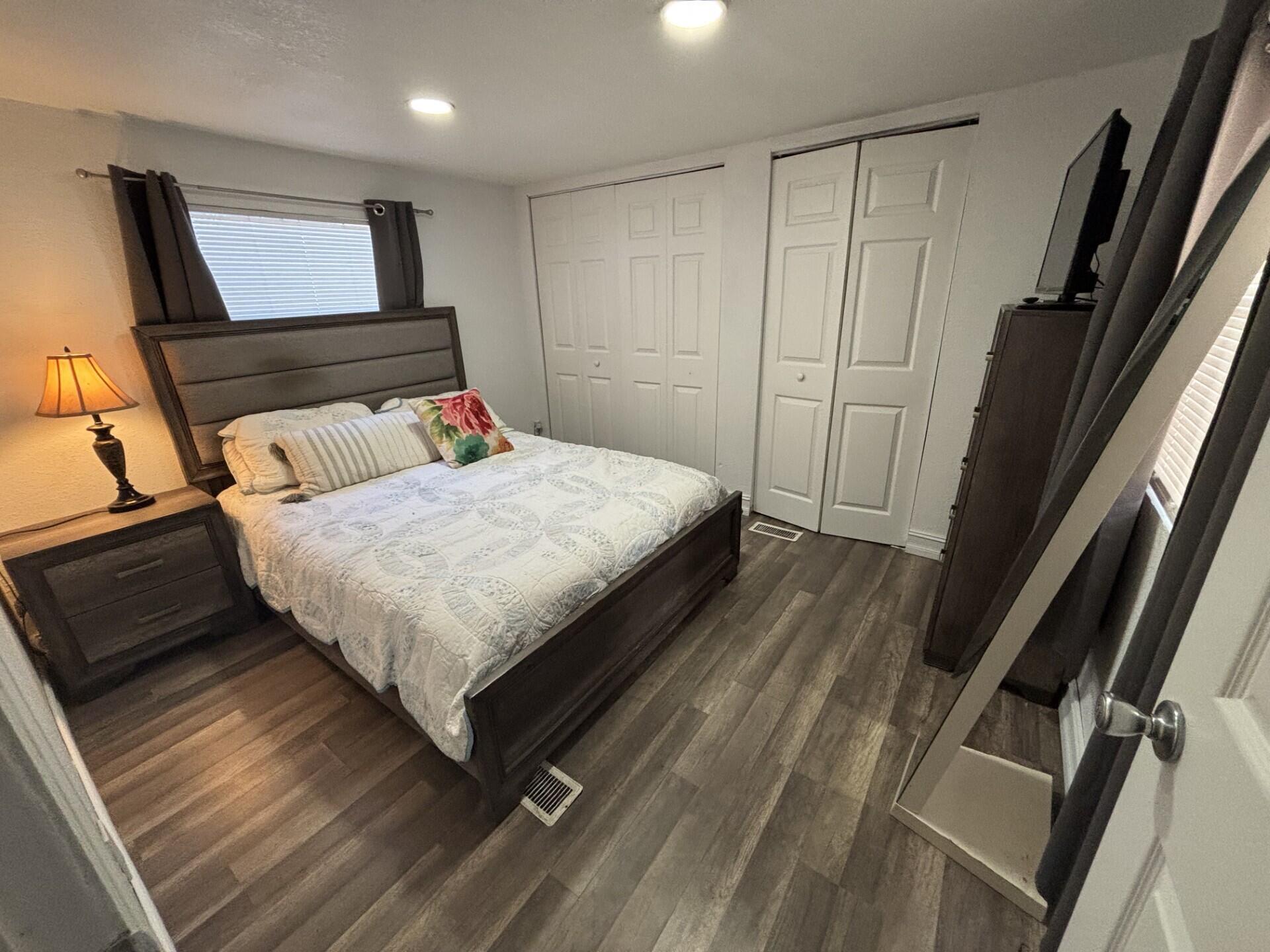 DEERFIELD LAKE - Residential