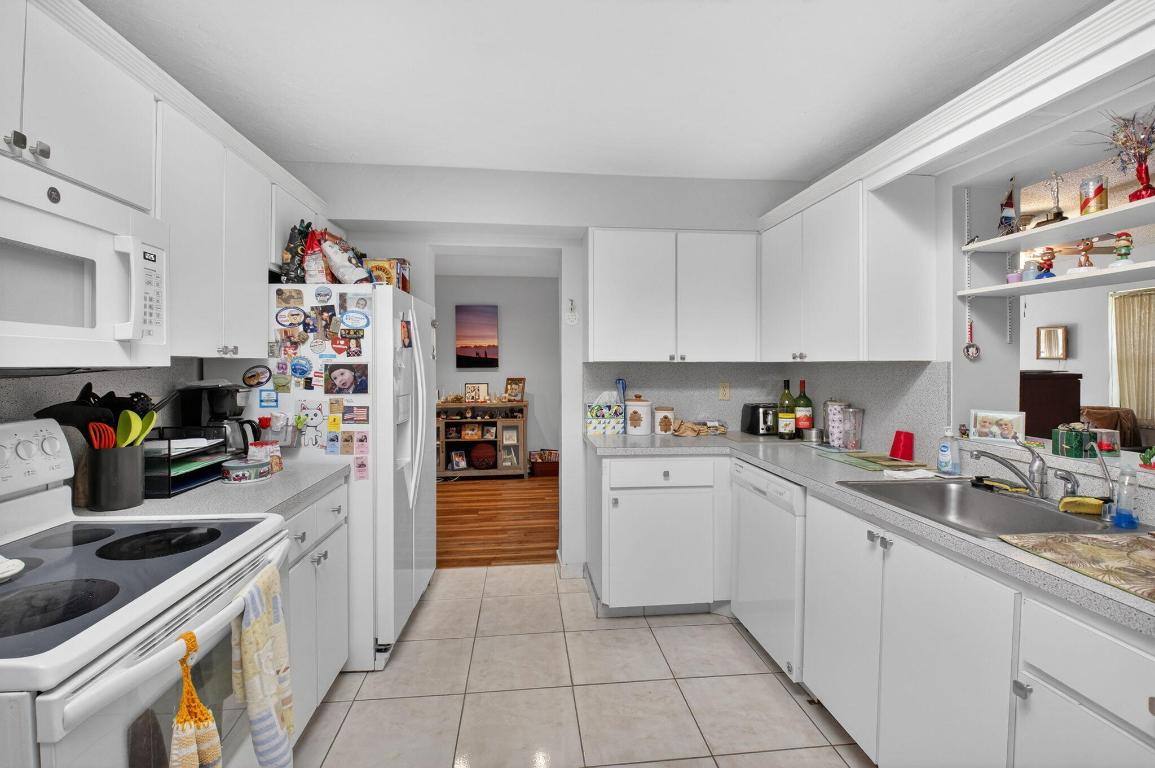 RAINBERRY BAY SEC 1 - Residential