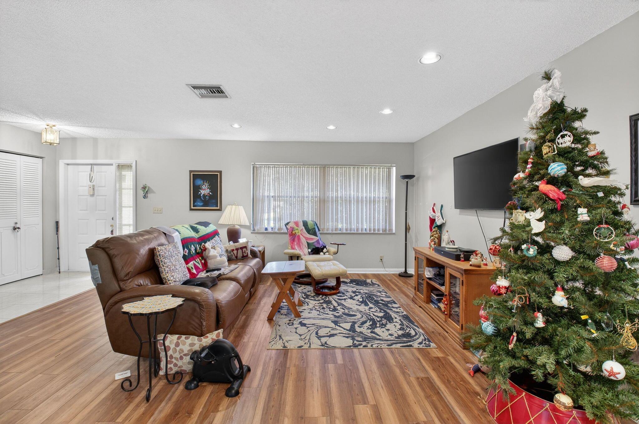 RAINBERRY BAY SEC 1 - Residential