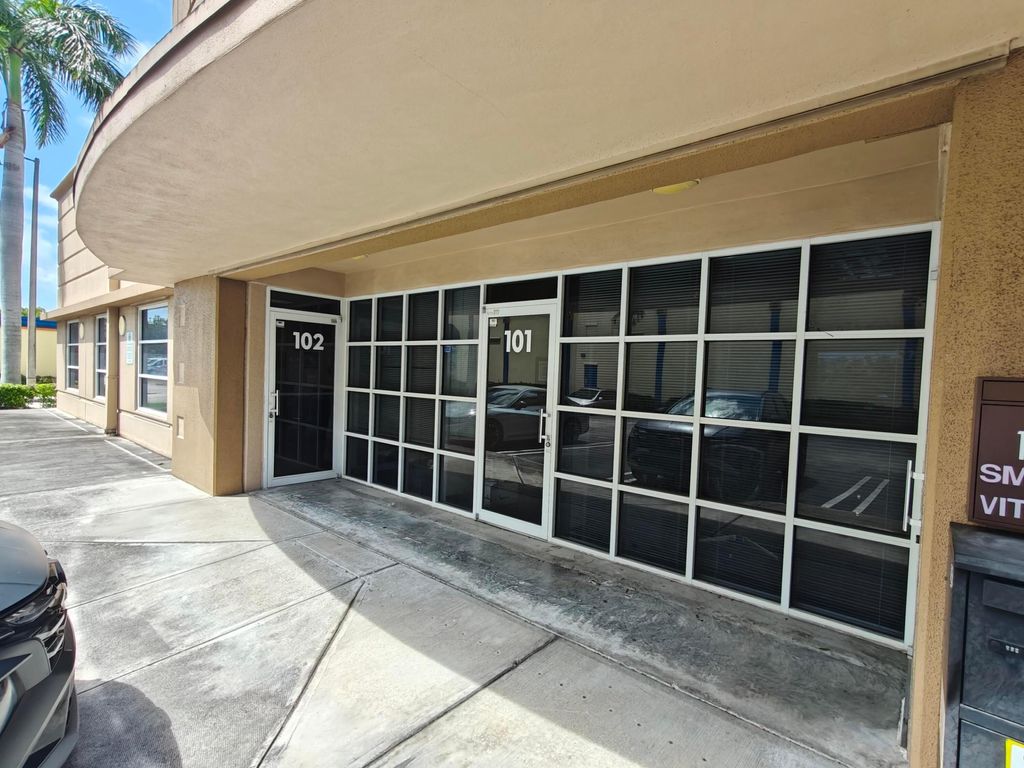 Photo of 480 S Andrews Avenue #101, Pompano Beach, FL 33069 (MLS # B26016261)