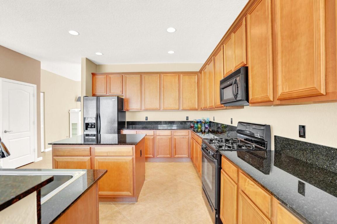 ANTHONY GROVES PH 2 - Residential