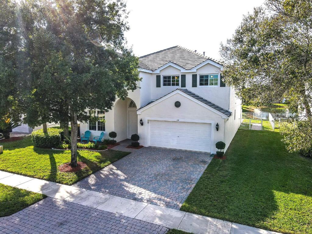 ANTHONY GROVES PH 2 - Residential