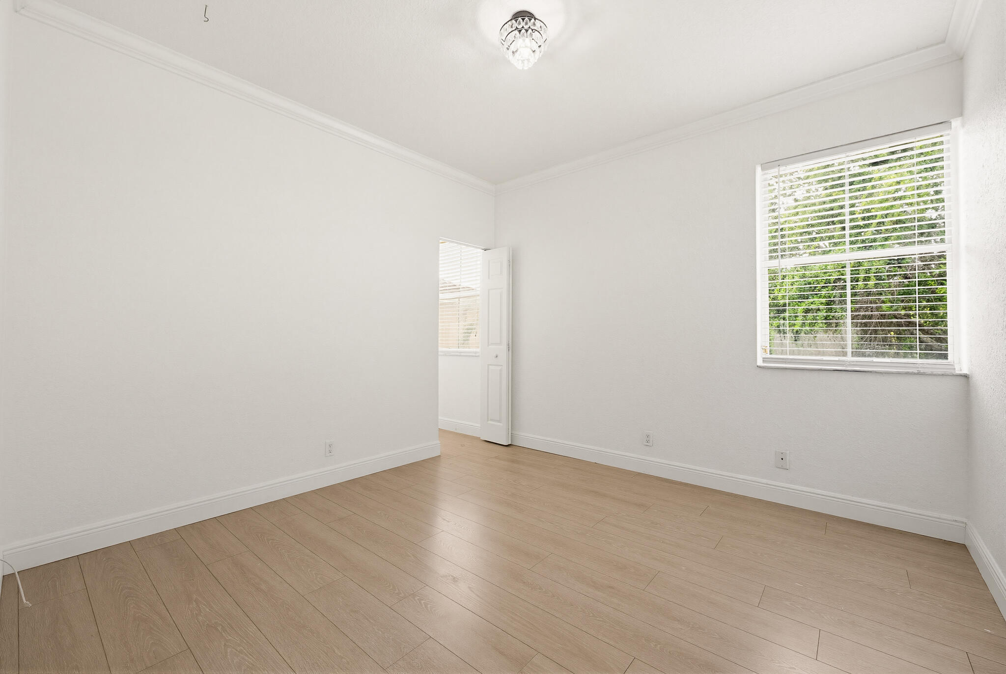 JOURNEYS END 2 - Residential