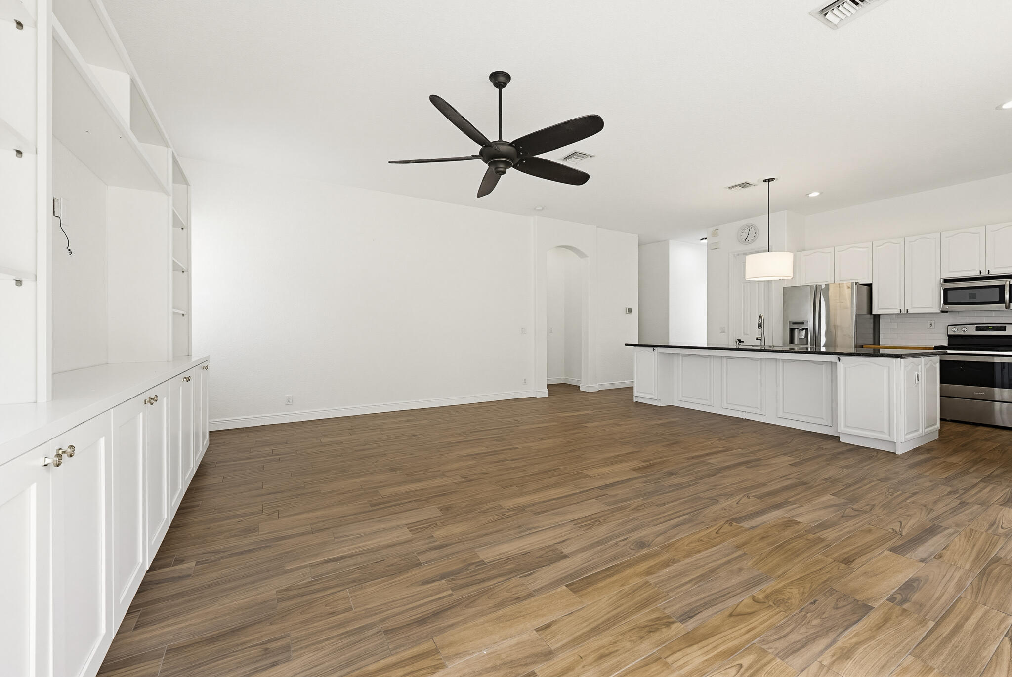 JOURNEYS END 2 - Residential