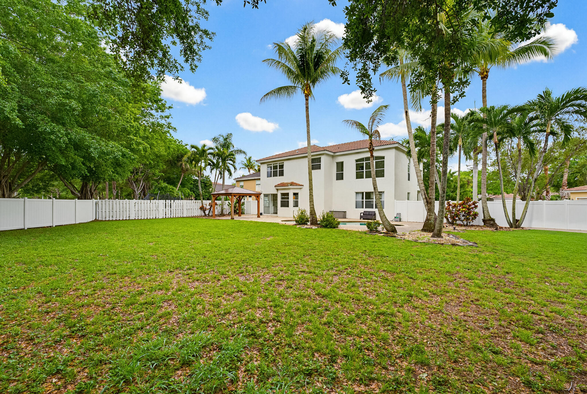 JOURNEYS END 2 - Residential