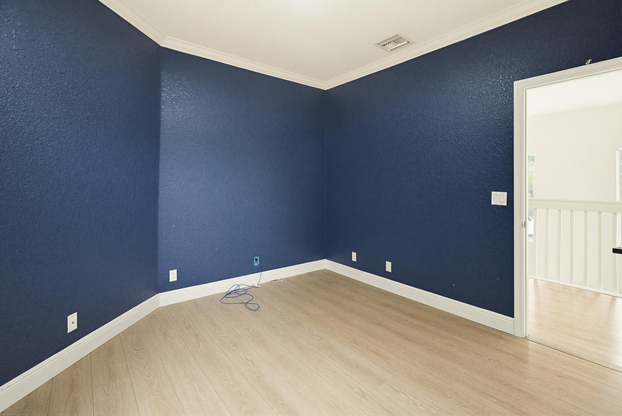 JOURNEYS END 2 - Residential