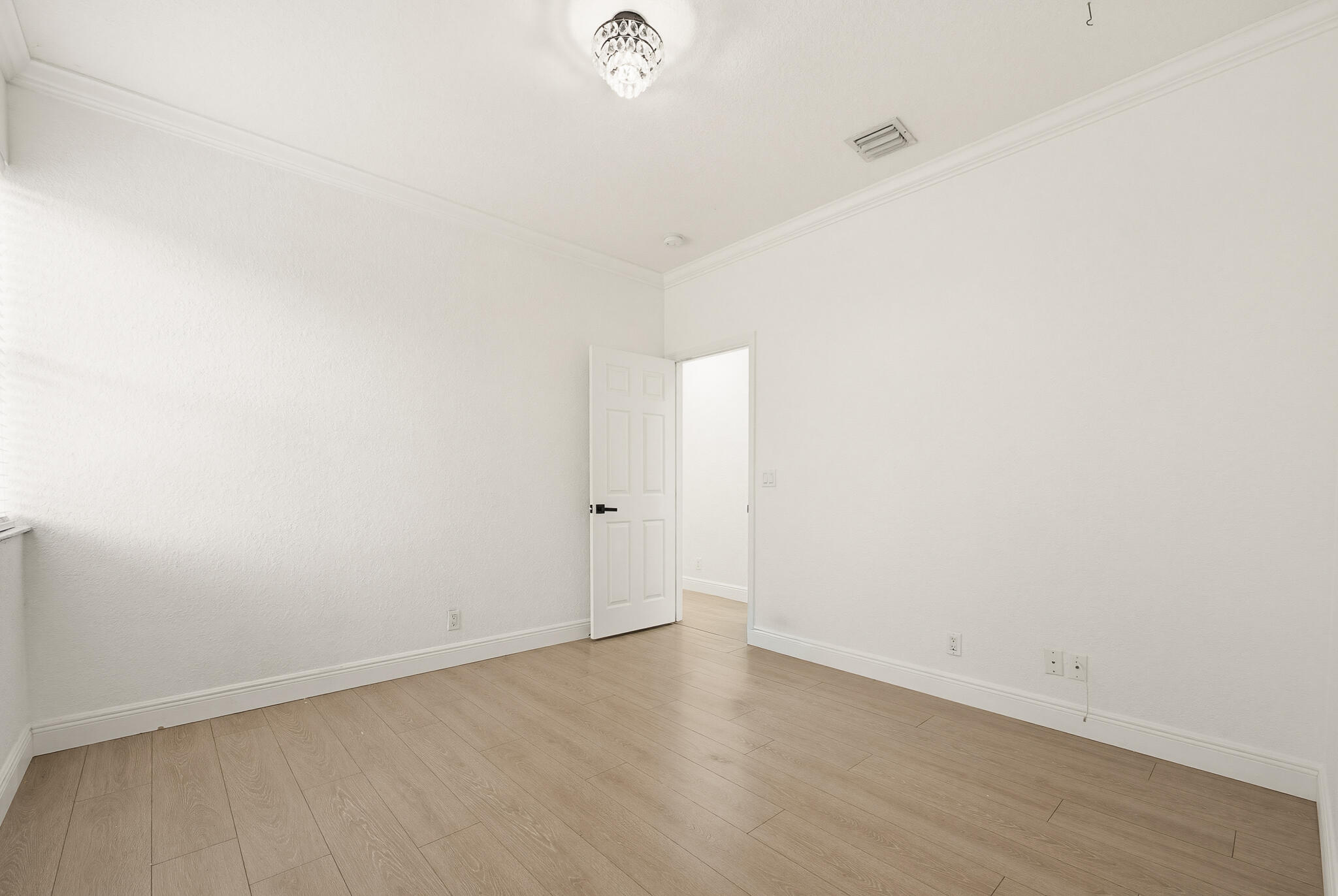 JOURNEYS END 2 - Residential