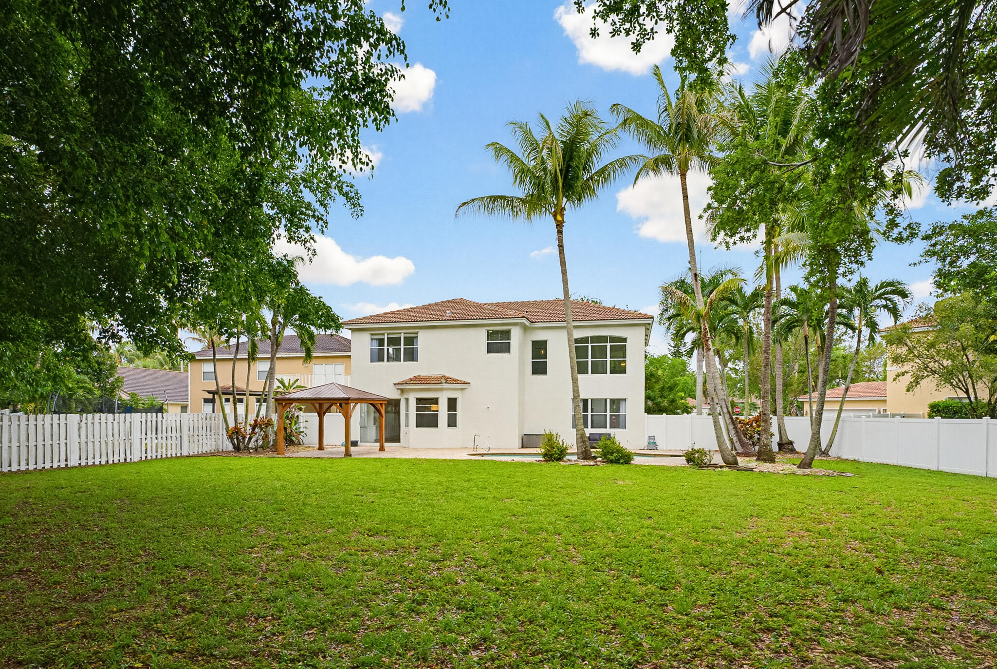 JOURNEYS END 2 - Residential