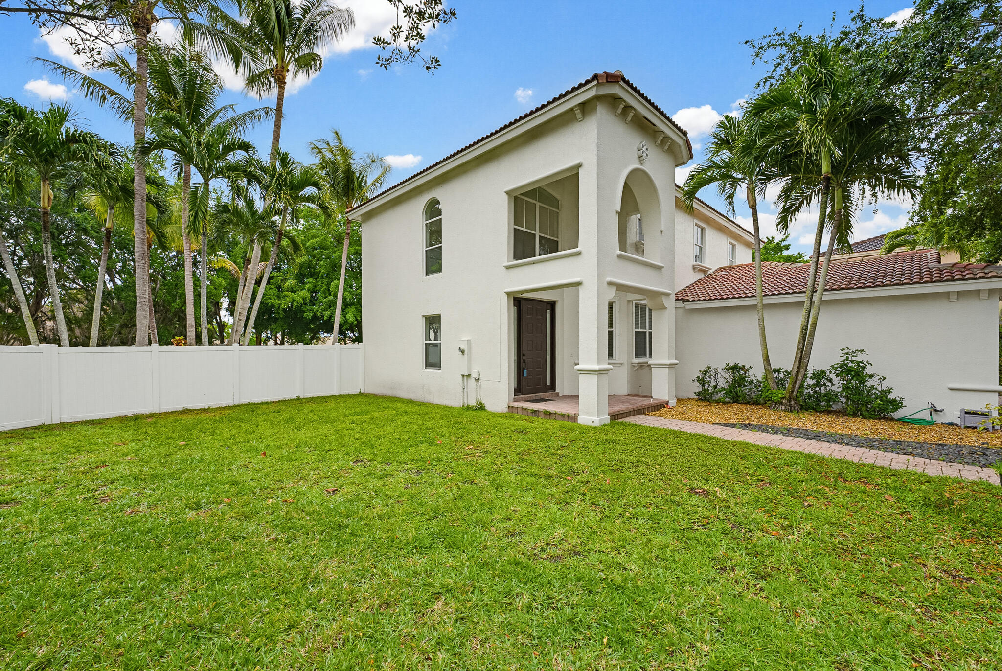 JOURNEYS END 2 - Residential