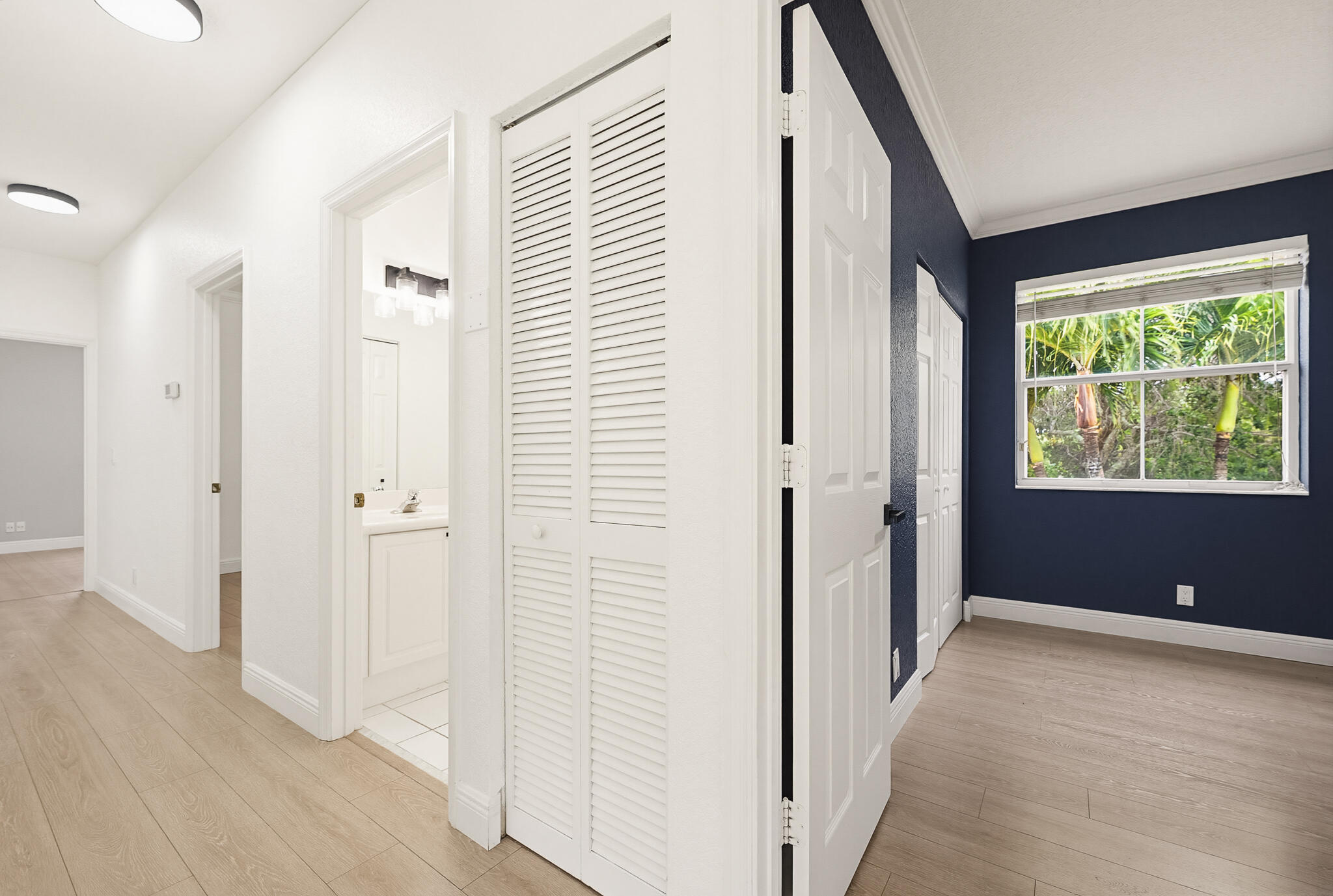 JOURNEYS END 2 - Residential