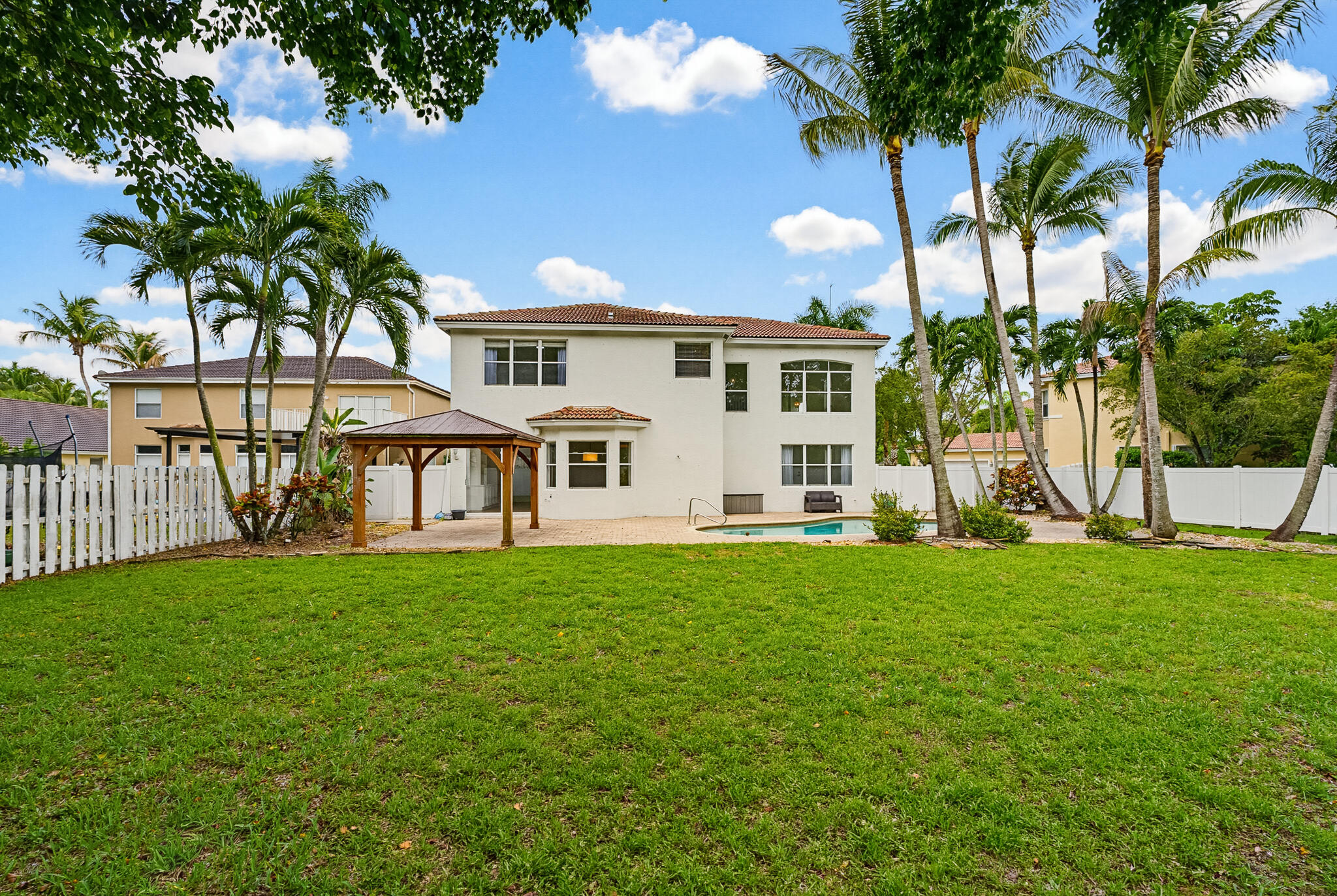 JOURNEYS END 2 - Residential