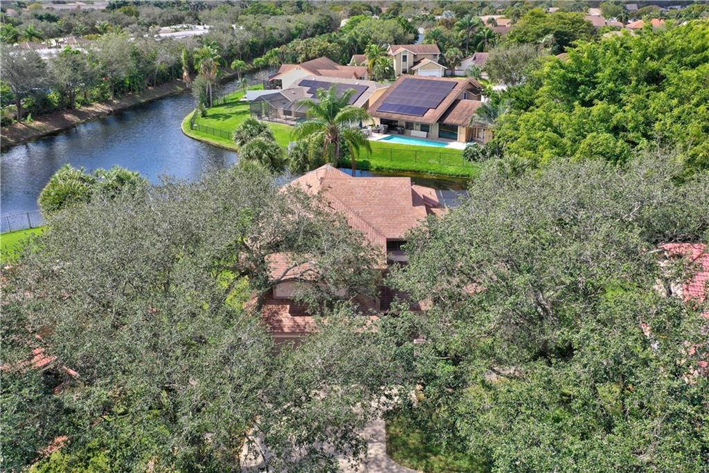 Country Address 102-1 B - Residential