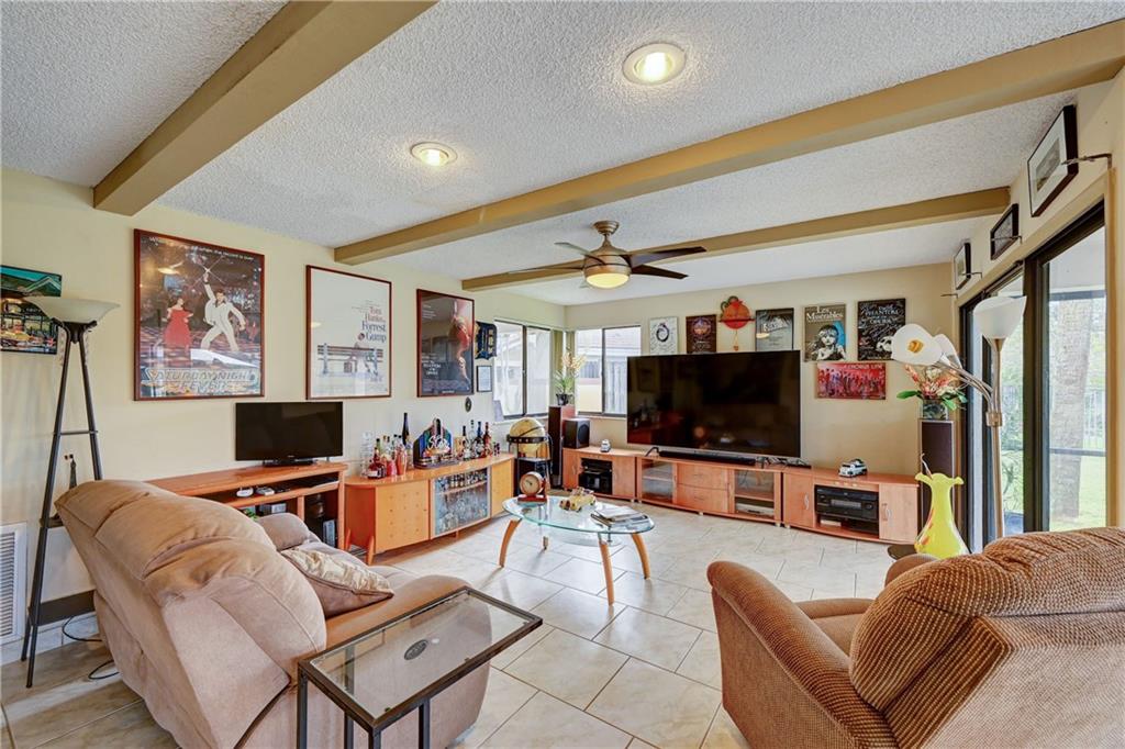 Country Address 102-1 B - Residential