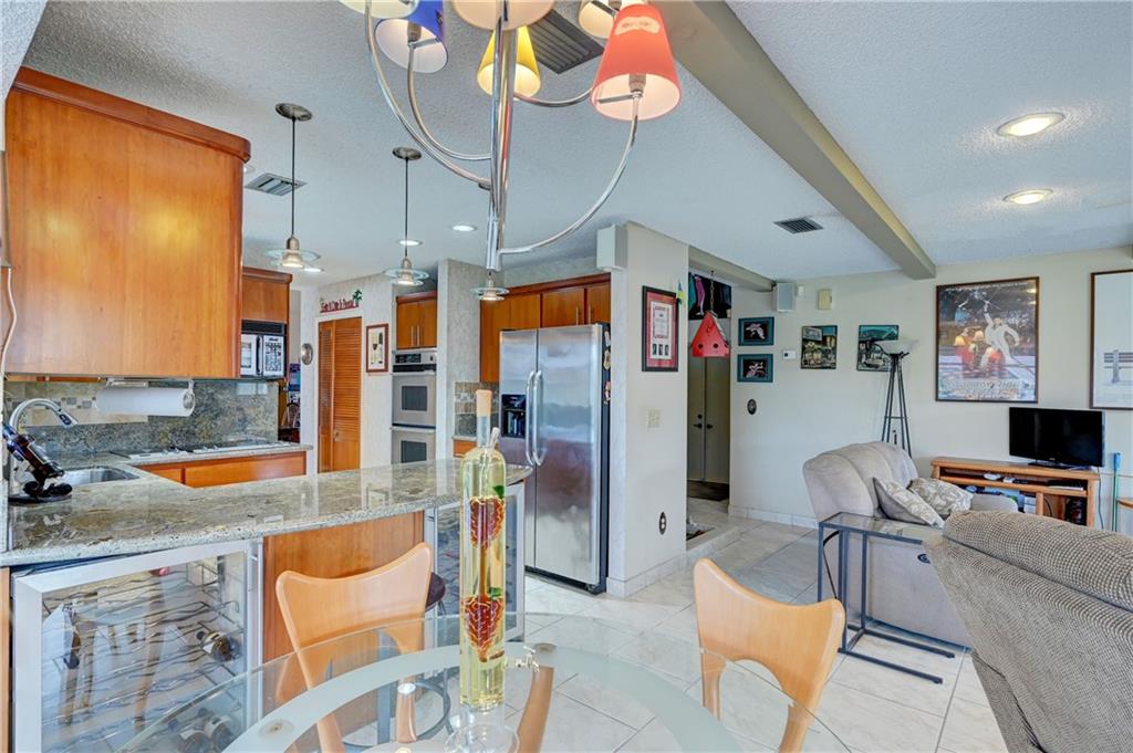 Country Address 102-1 B - Residential