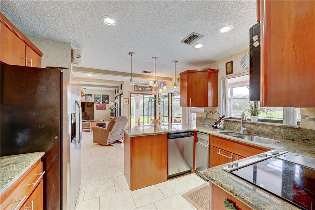 Country Address 102-1 B - Residential