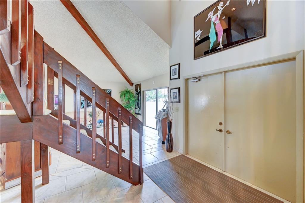 Country Address 102-1 B - Residential