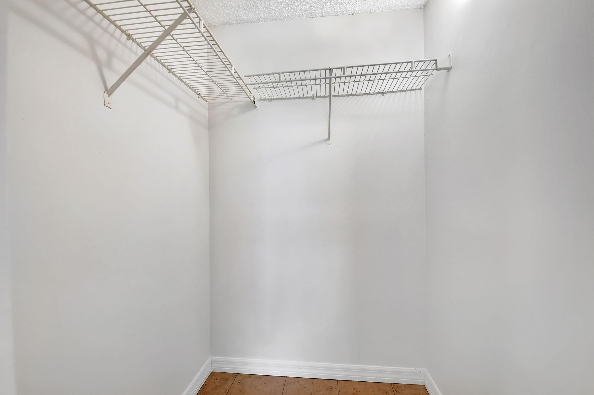 Bay Reach Condo - Residential Lease