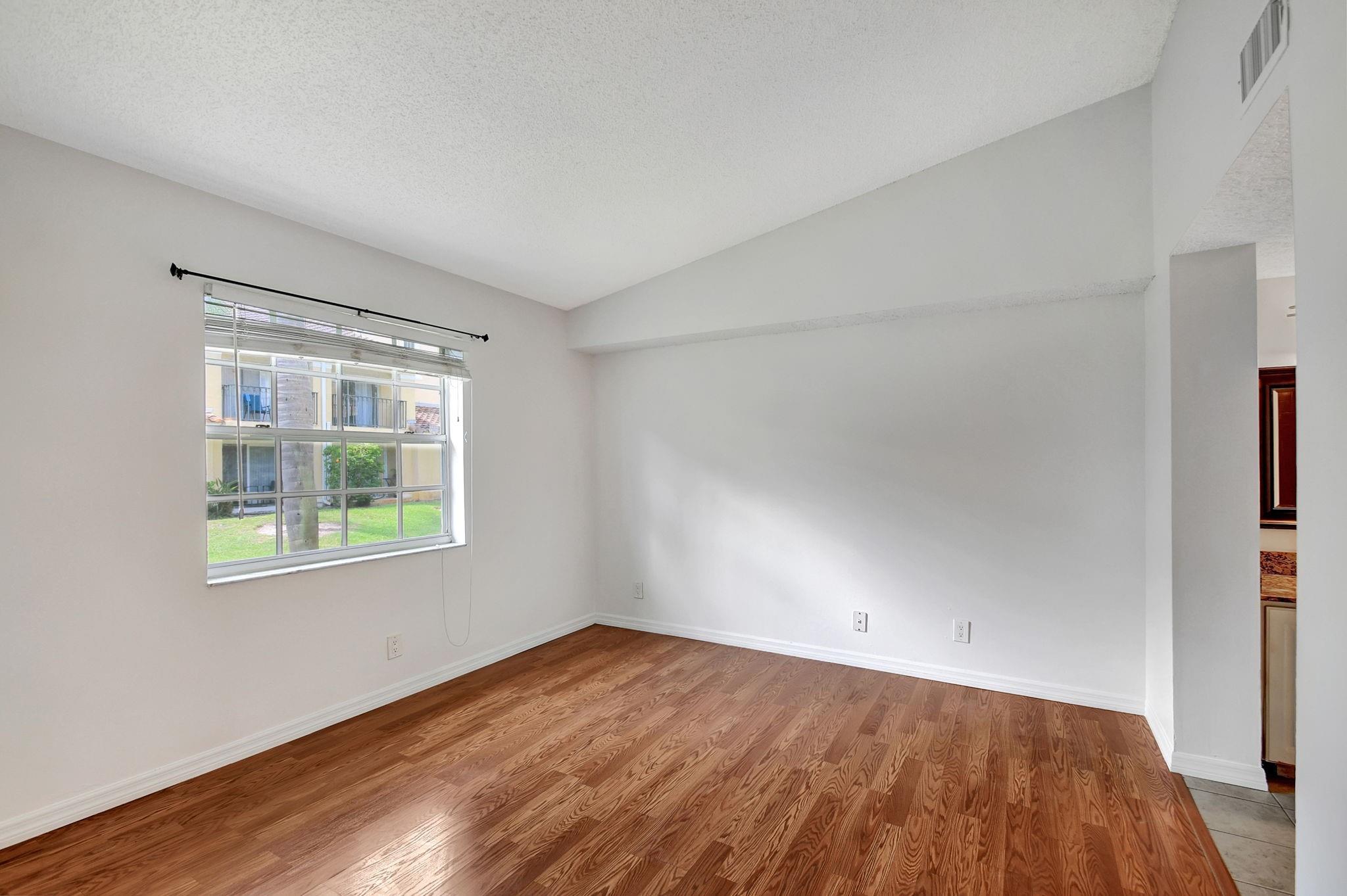 Bay Reach Condo - Residential Lease