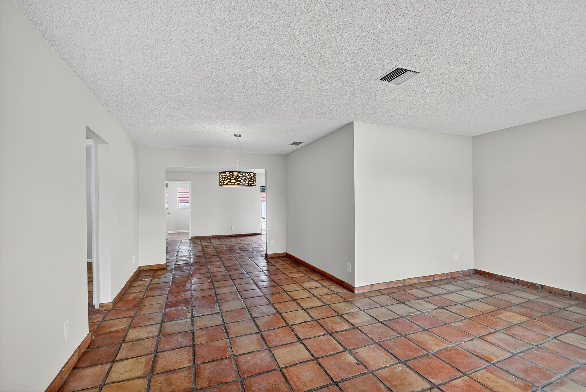 View photos, virtual tours, details... 2747 Summit Boulevard