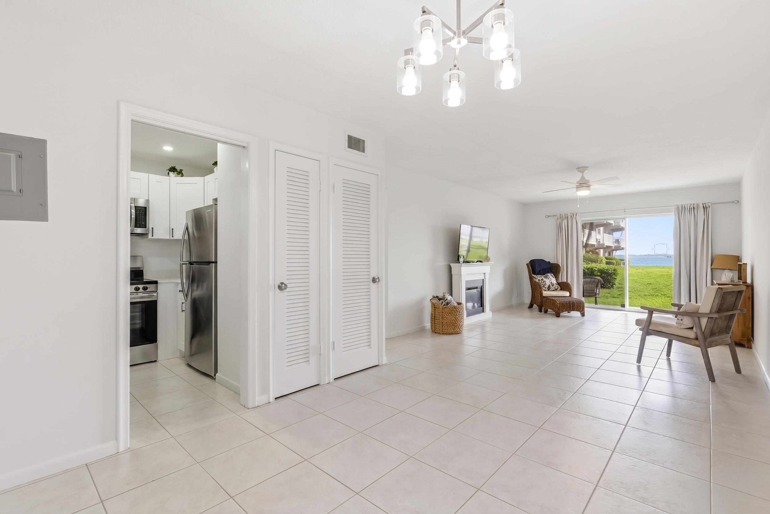 ISLAND TOWERS INC CONDO - Residential