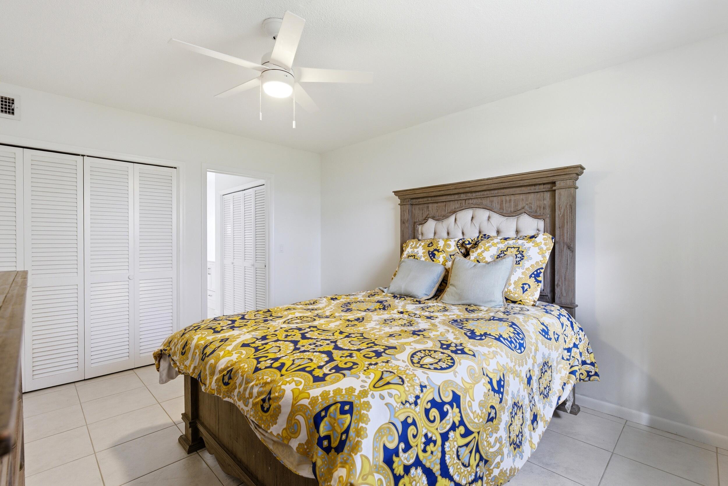 ISLAND TOWERS INC CONDO - Residential