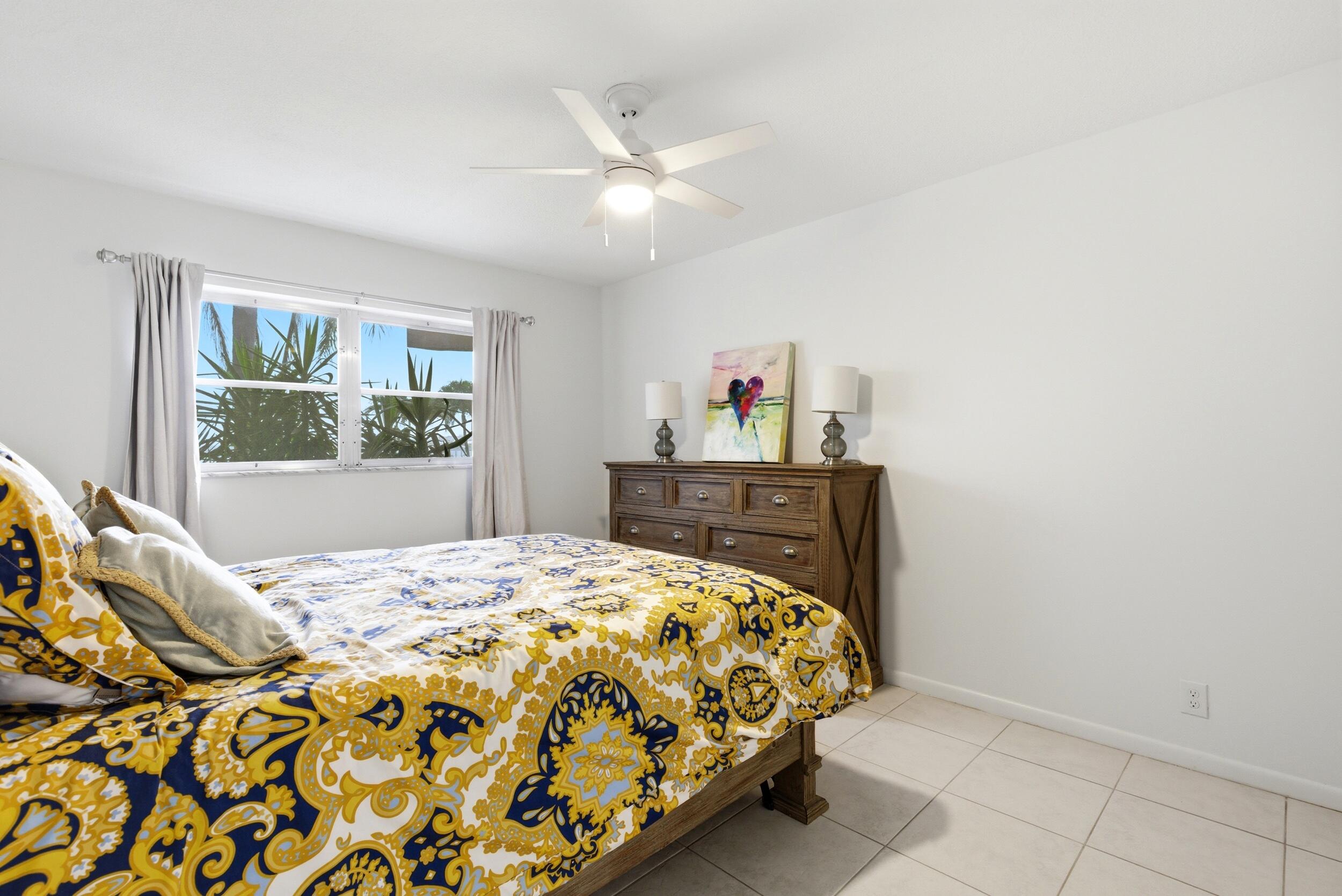 ISLAND TOWERS INC CONDO - Residential
