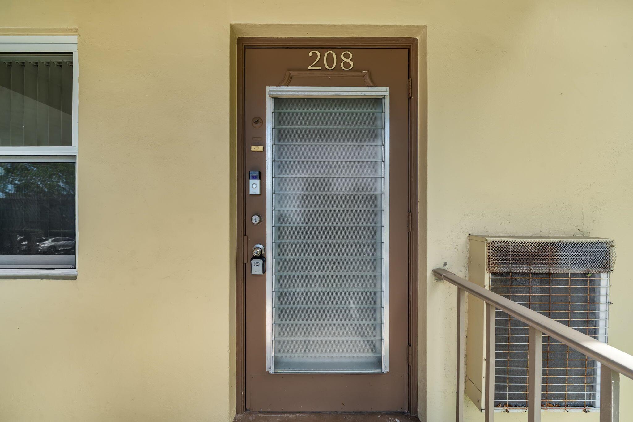 ORIOLE GARDENS THREE 89 C - Residential