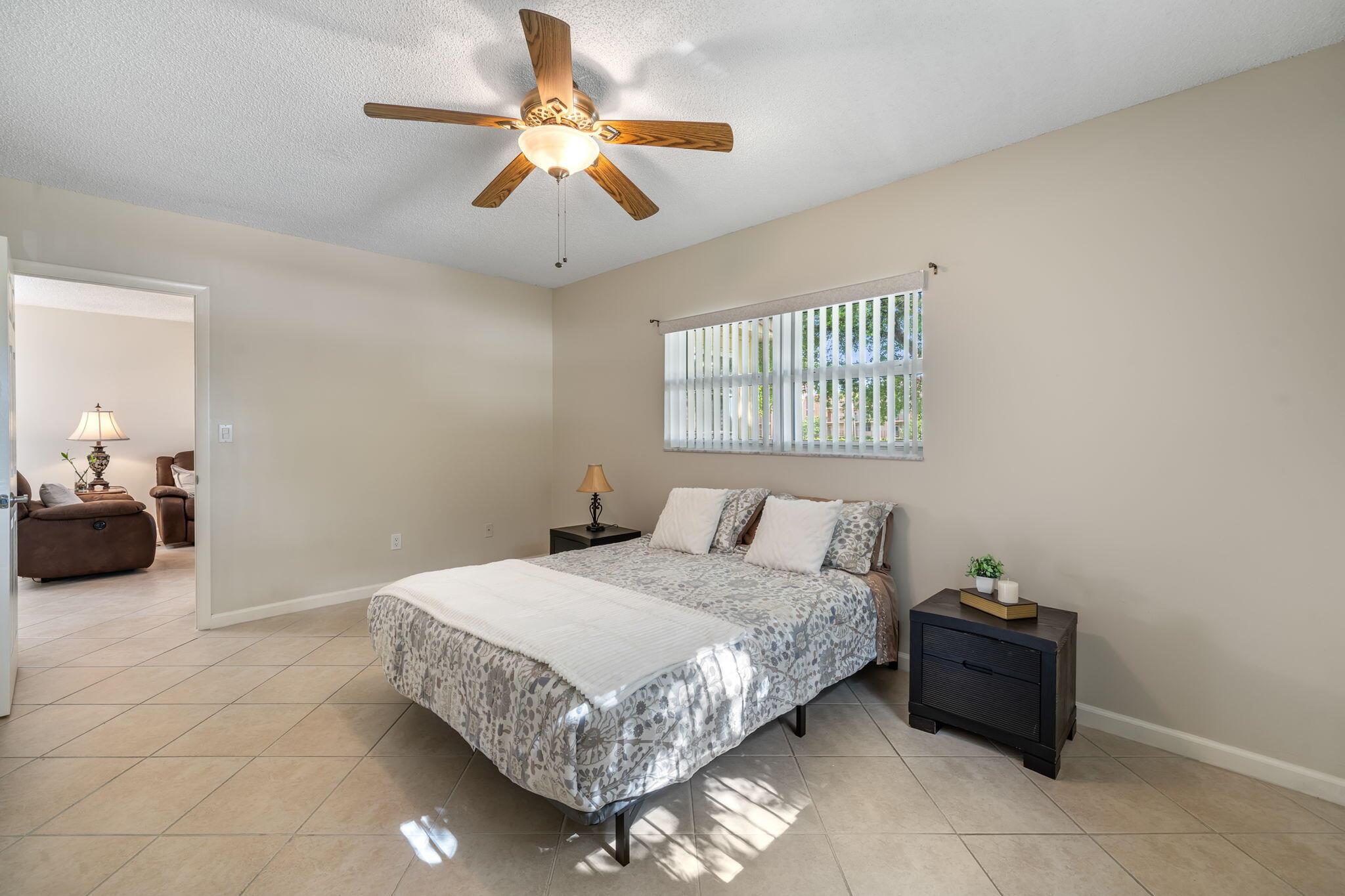 ORIOLE GARDENS THREE 89 C - Residential