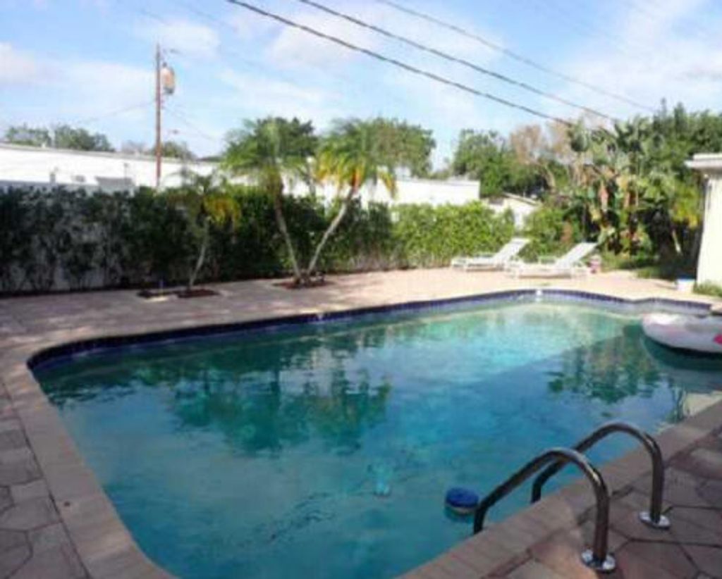 Photo of 704 Juniper Drive, North Palm Beach, FL 33408 (MLS # B26026630)