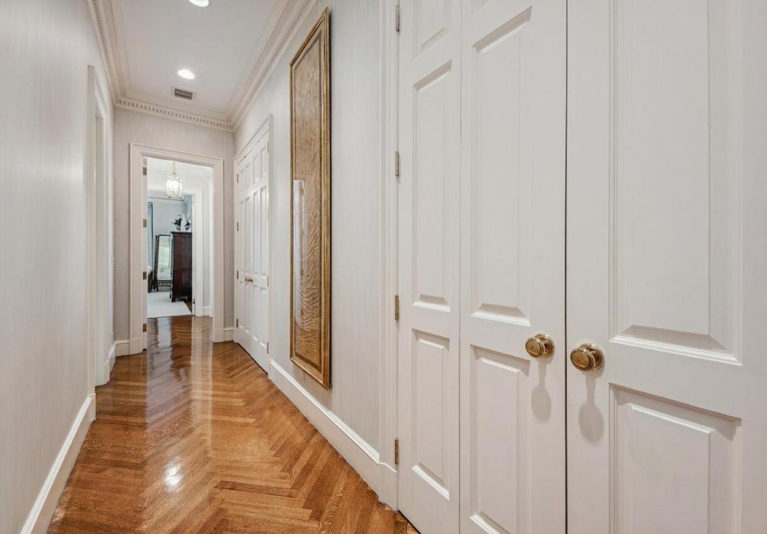 OLD PORT VILLAGE 1 - Residential