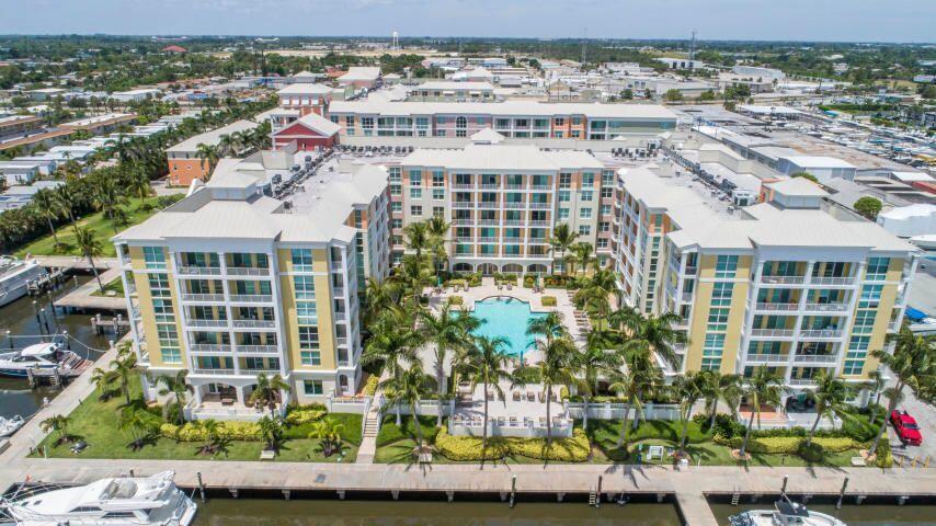 MOORINGS AT LANTANA CONDO 2 - Residential