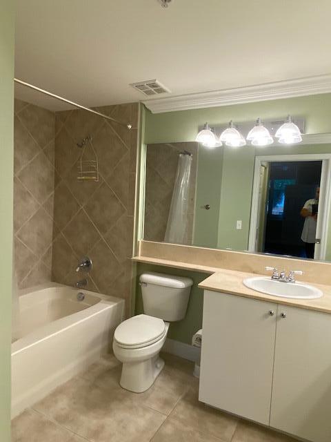 MOORINGS AT LANTANA CONDO 2 - Residential