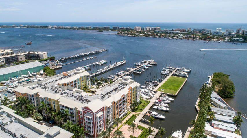 MOORINGS AT LANTANA CONDO 2 - Residential
