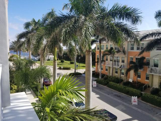 MOORINGS AT LANTANA CONDO 2 - Residential